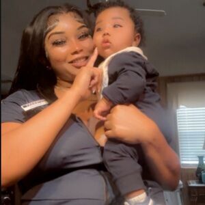 Meet your Posher, Alexzandria